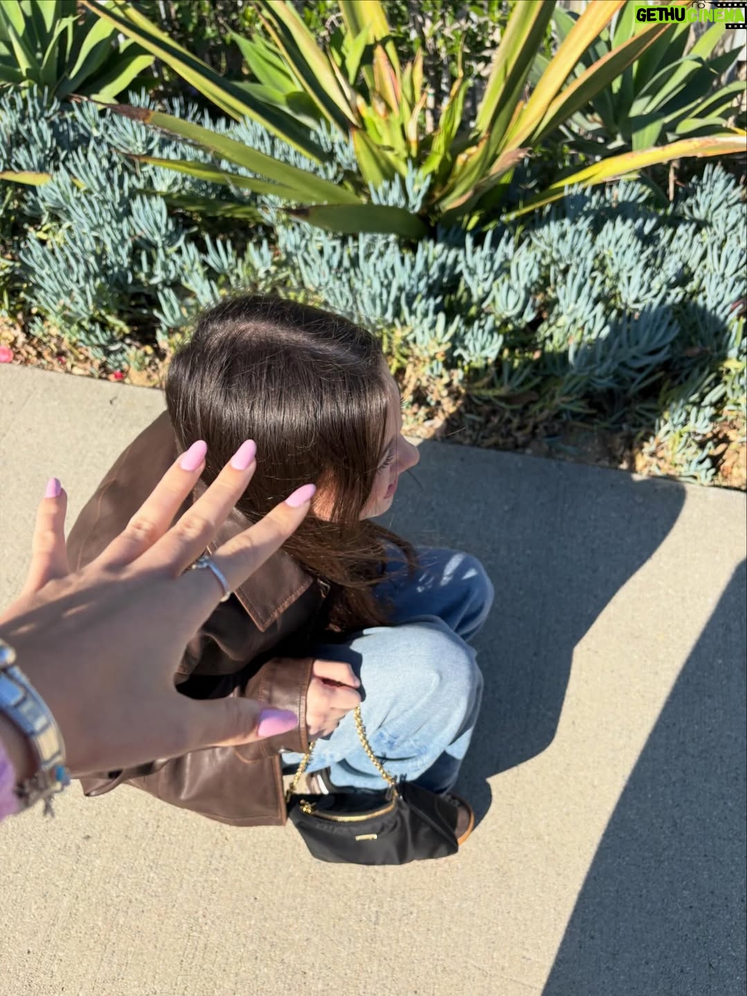 Violet McGraw - 43.2K Likes - 🍝🍜🍱🍣