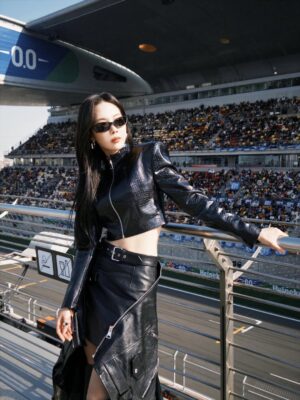 Wang Feifei Instagram - #f1 🏎️🏎️ #shanghai

 #天猫小黑盒 x #VOGUE