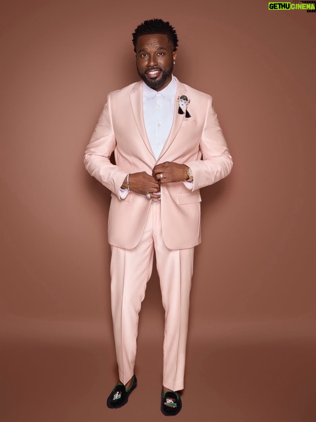 Wendy Osefo - 65.7K Likes - Screaming Happy Birthday to my amazing husband @iameddieo. On this birthday, I want you to know how deeply you are loved and appreciated. The kids and I are so thankful for all that you do. Above all, I pray that this new year is both gentle to your heart and peaceful to your spirit. You are a light and don’t you ever forget that! I will ALWAYS be by your side. May God’s grace continue to shine upon you on this day and all others to follow. Happy birthday my love 🎉✨ Yall, please help me wish @iameddieo a happy birthday!! 🎂🎈 #BirthdayBoy