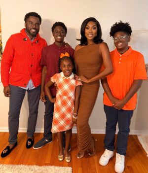 Wendy Osefo Instagram - Forever grateful and blessed 🤍🍁 Hope you all had a Happy Thanksgiving 🦃