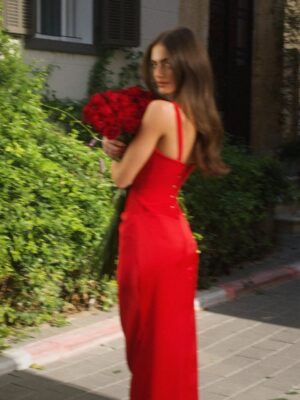 Yael Shelbia Instagram - Valentine girl 💌🏹