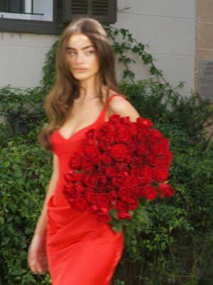 Yael Shelbia Instagram - Valentine girl 💌🏹