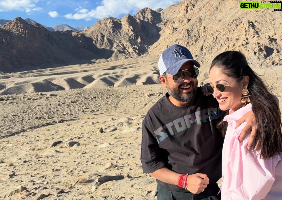 Yami Gautam - 670.7K Likes - If only there were enough words to describe what you mean to me…To my one & only, Aditya !!! 
Happy Birthday, love ❤️❤️❤️