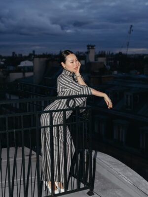 Yang Ge Instagram - Happy new year 🎈🎊🎆 🧧
Photo by @hanna_meleh