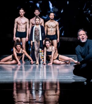 Yang Ge Instagram - Barocco last show in Paris
Director @kirillserebrennikov
Composer @_daniil.orlov_
Choreographer @evgend @este_van
Photo by @vahid.amanpour