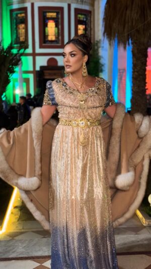Yasmine Ammari Instagram - Ha non non  Disponible sur YouTube @alanoudproduction @wahibaboudib  @creation_kasr_el_amira_ 👗
