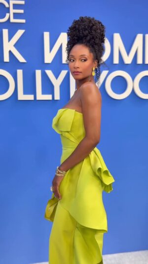 Yaya DaCosta Instagram - Essence Black Women in Hollywood 💚
styling: me
hair: me
m/u: @savvystarbeauty
