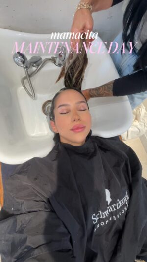 Yazmin Marziali Instagram - its hair dayyyyy!! 💇🏼♀️🤍
@xtendedhairsalon @hairbysofiaa_ @hairbymariaisho
#hairvlog #maintenance #momsoftiktok #momlife #maintenanceweek #maintenanceday #SelfCare #selfcareroutine #hairvlog #hairextensions #weftextensions
#appointment #postpartum #postpartumlife #pregnancy #postpartumjourney #GlowUp #glowuptips