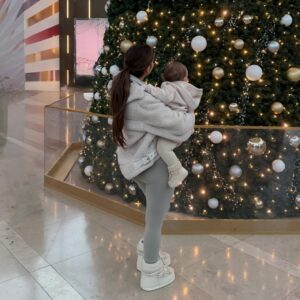 Yazmin Marziali Instagram - her first christmas 🤍