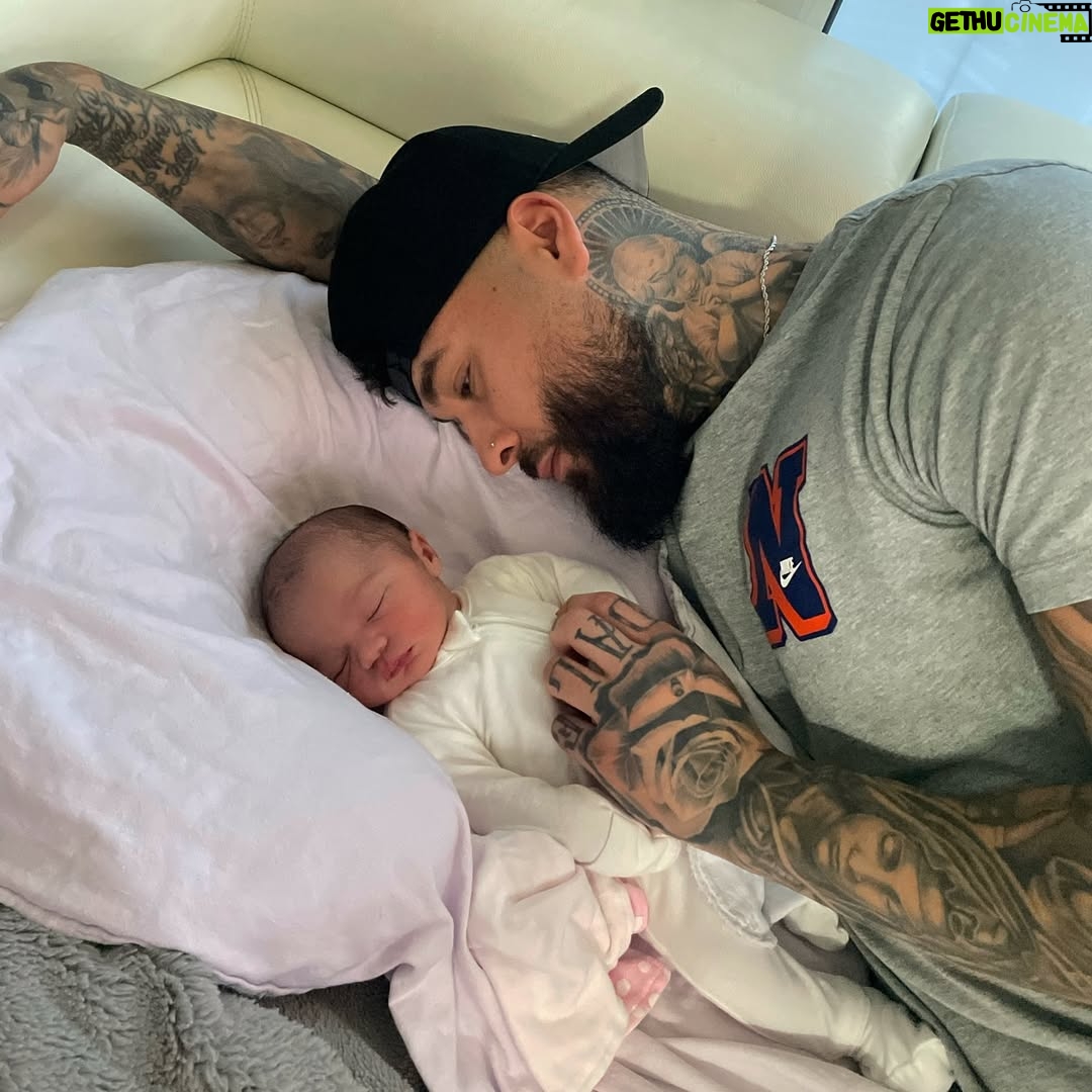 Yazmin Marziali - 65.9K Likes - Valencya Rose 🤍 Dec 26th 2024
Our greatest gift 🫶🏼