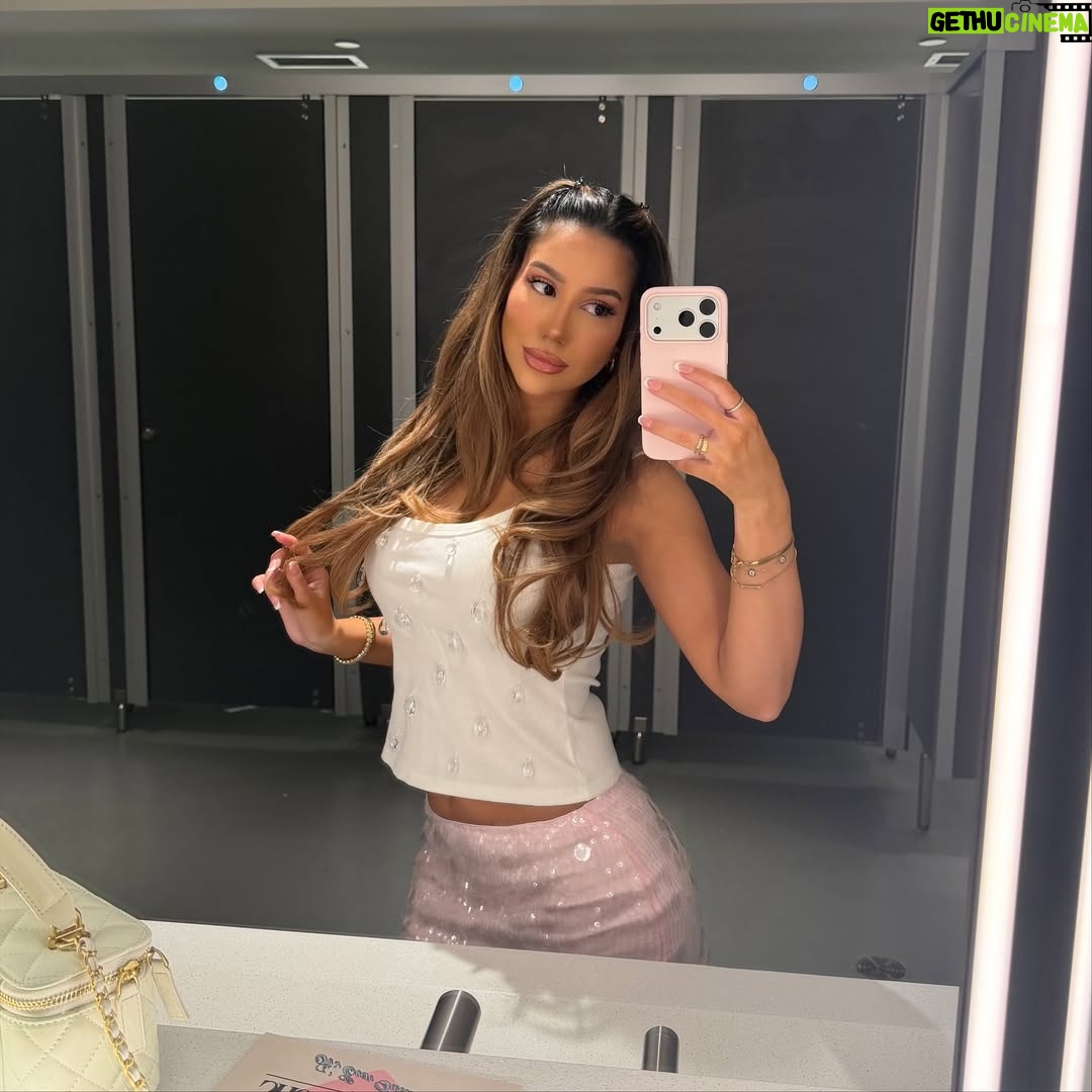 Yazmin Marziali - 3 Likes - 🤍🎀