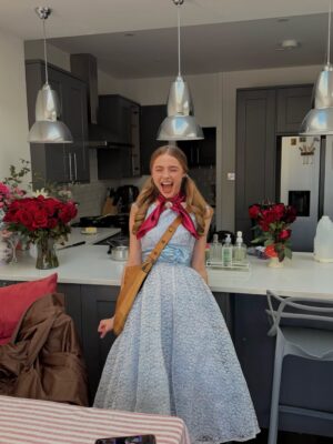 Yelyzaveta Vasylenko Instagram - Holly Vasilenko, ladies and gentlemen!