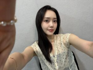 Yeo Joo-ha Instagram - 나 올해부터는 사진을 제때제때 정리하겠어요! (과연)
2025 뱌뱌이👋🏻