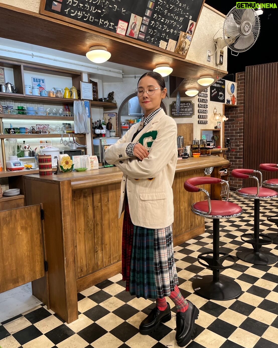 Yoh Yoshida - 18K Likes - おはようございます🌞

皆さまお待ちかね、
本日夜9時から
TBS新年早々「不適切にもほどがある」
いよいよオンエアです。
どうぞお楽しみに♪

The new version of "Futehodo" will be broadcasted tonight. Don't miss it!

HM:Paku⭐︎chan @pakuchan_work 
ST:Asuka Ishii @a.ishiiiii 

COS: 
Suzuki Takayuki @suzukitakayuki_atelier 
master & Co.(MACH 55) @mach55official 
ANATOMICA @anatomica.jp 

#ふてほど
#阿部さんいっぱい