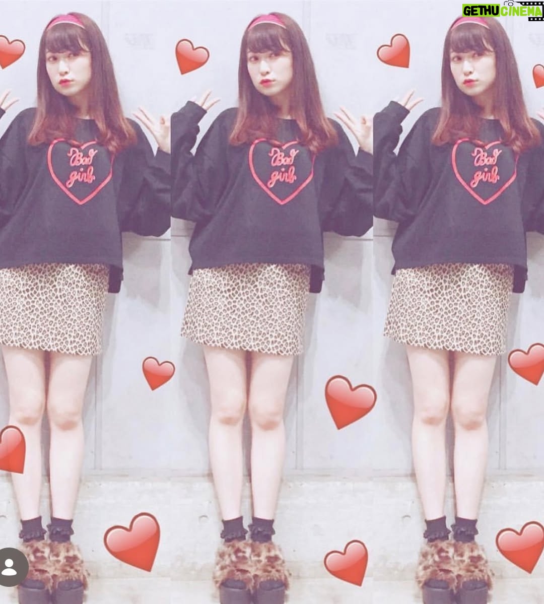 Yoshida Akari - 16.7K Likes - 2016年🩷💙onespoってブランドが
めっちゃ好きで、とにかく派手に生きてた。笑
.
ちょうどYouTube始めた頃で
とにかく周りの意見に惑わされず、自分信じて
必死で生きた年だったな〜☪️
ここから人生大きく変わった気がする💖
.
あれから10年経った2026年💕
また大きく人生が変わるんだろうな〜🤍わくわく