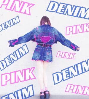 Yoshida Akari Instagram - 2016年🩷💙onespoってブランドが
めっちゃ好きで、とにかく派手に生きてた。笑
.
ちょうどYouTube始めた頃で
とにかく周りの意見に惑わされず、自分信じて
必死で生きた年だったな〜☪️
ここから人生大きく変わった気がする💖
.
あれから10年経った2026年💕
また大きく人生が変わるんだろうな〜🤍わくわく