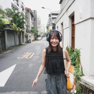 Yu-Hsuan Huang Instagram - 謝謝朋朋幫我拍好看的照片
這陣子在忙著籌備活動
預計6月底公布!
有機會跟大家見面囉~(´>▽< ก )՞ ՞