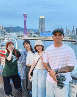 Yu-Hsuan Huang Instagram - @chictrip.tw 上新片囉✨
如果你沒有什麼假又想出國朋友們
這集兩天一夜的神戶之旅絕對必看!
之前都只有聽人家說神戶牛多好吃多厲害
實際吃到後
換我變成那個一直跟人家說神戶牛多好吃多厲害的人了
到現在都還念念不忘~~~~(꒦ິ▽꒦ີ)𖧷 ⁺.
神戶動物王國也超好逛
還能近距離接觸到動物
直接被鯨頭鸛圈粉(ง-᷄▽-᷅ )ว ♬
最後提醒大家
這次還有神戶來回機票可以抽!
大家別錯過囉♡
影片🔗https://youtu.be/S6laFyH3N50?si=J2TcjGJsGmxgo5fC