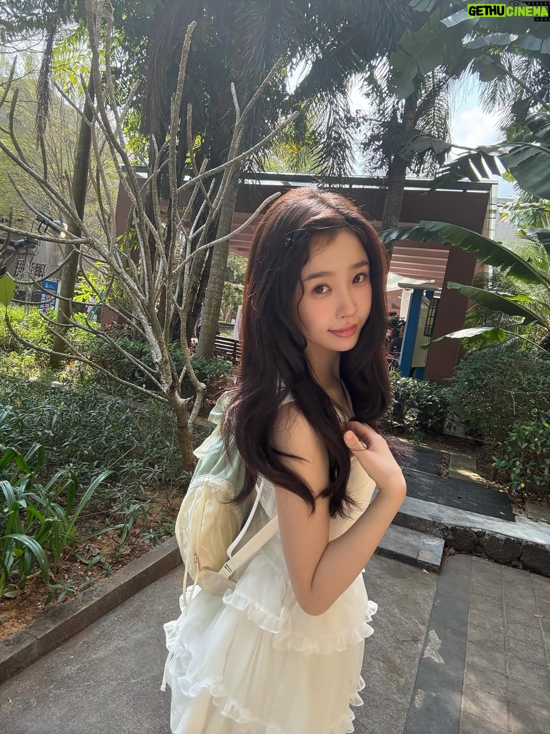 Yu Shuxin - 1.1 Million Likes - #speedandlove 
车行日常 🏎️
#jiangmu