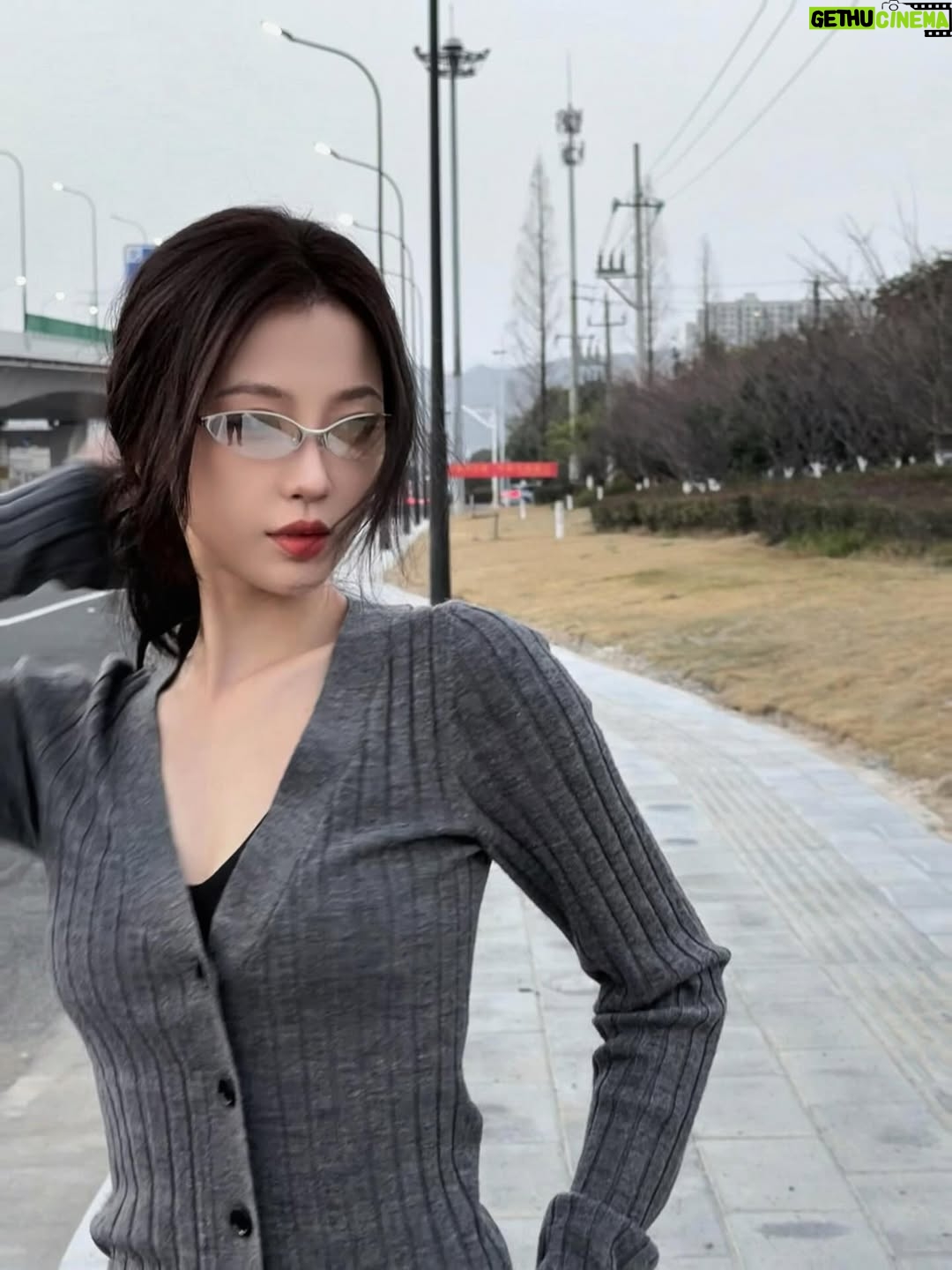 Yu Shuxin - 540.2K Likes - 🖤🩷