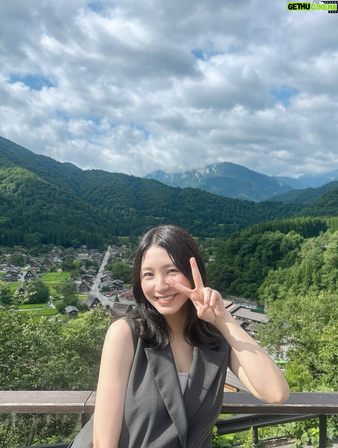 Yui Natsuki - 3.4K Likes - 夏と最近

あれだけ去年から食べたいと言っていたベトコンは、飛騨牛サーロインの脂身によってすっかり忘れました

24年来のお友達の結婚式に前泊して
久々に同級生と修学旅行みたいな夜を過ごして
たのしかったです(めでたい💐)

最近は、夜たくさん歩いてます
この時間が結構すき🚶‍♀️‍➡️
今年はまだ白いです

#岐阜