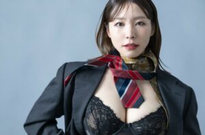 Yui Natsuki Instagram - 🕺
photographer: @motoyukiphotographer
Hair&Make: @hairmake_wako