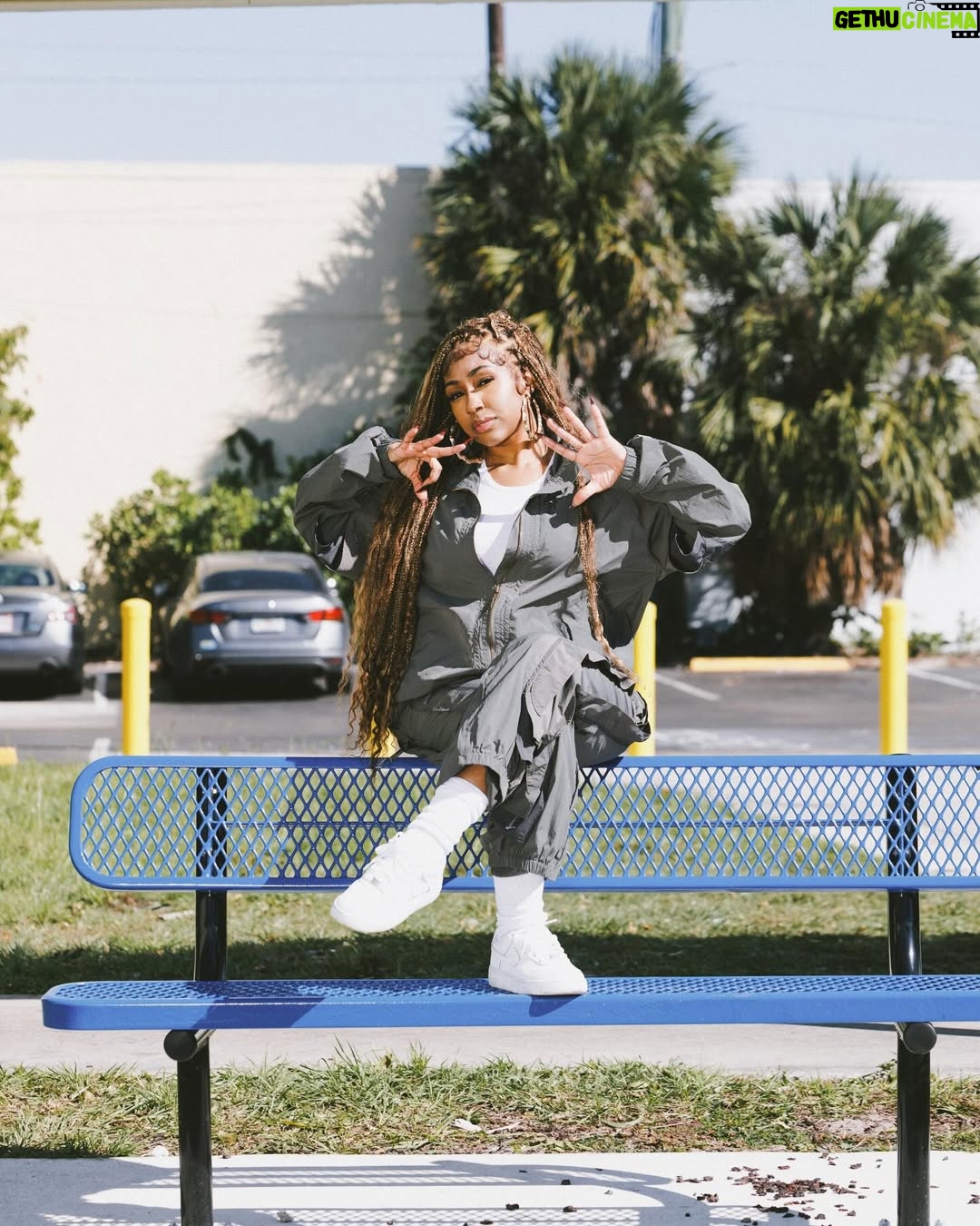 Yung Miami - 391K Likes - Are yall feeling My Surprise Drop???