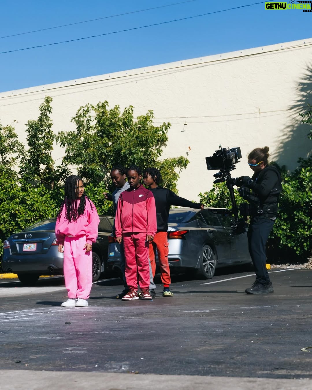 Yung Miami - 391K Likes - Are yall feeling My Surprise Drop???