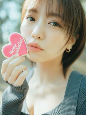 Yuno Ohara Instagram - ㅤㅤㅤㅤㅤㅤㅤㅤㅤㅤㅤㅤㅤ
Happy Valentine…❤︎
ㅤㅤㅤㅤㅤㅤㅤㅤㅤファンクラブ生写真のアザーカット🍫