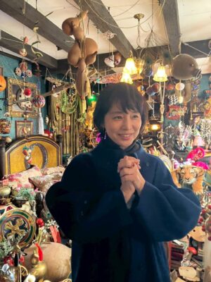 Yuriko Ishida Instagram - ちょうど一ヶ月ほど前…クリスマスの頃
わたしは愛知県にある「ジブリパーク」に
行って参りました😊
念願のジブリパーク…
びっくりするほど広大な敷地に
映画の世界そのままの世界が広がっていました。
ジブリの世界で育った私としては
どこを訪れても胸がいっぱいになってしまい、
ほとんど涙目🥹で歩き回りました。
その記録「また会えたね！ジブリパークSP」。
1/23よりTverとLocipoにてご覧になれます。
(オンエア時は東海地方限定でした！)
あぁジブリの国に生まれて，幸せだ。
ジブリ愛。
本当に，ありがとうジブリ😭😊

ぜひご覧になってください😊😊

#また会えたねジブリパーク