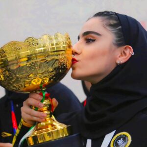 Zahra Kiani Instagram - .
پایان لیگ برتر ووشو ایران با برتری تیم سپاهان
ششمین قهرمانی پیاپی 😍💪
پ . ن : این عکسا و ترتیبشونو خیلی دوس دارم چون ترکیبی از سختی ، استرس ، درد و در نهایت رضایت ، شادی و حال خوبه ❤️
پ . ن ۲ :
عزیزانی که با هنرمندی تمام این لحظات را ثبت کردند :
@fereshte__rahmati
@nahid.mehtari
ادیت : @negin.mahdiuon
رسانه : @sports_lenss