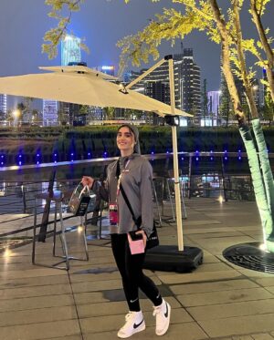 Zahra Kiani Instagram - باشد به یادگاری
از شب قبل از افتتاحیه مسابقات آسیایی
صدای منو از شهر هانگژو کشور چین می شنوید 😍☺️
اومدم کپشن انگیزشی بنویسم دیدم خود حضور در این رویداد بزرگ یعنی تو مسیر قدم برداشتن و از مسیر لذت بردن هست 👌🙌
دوستتون دارم و ممنون که کنارم هستید
#خدایا_شکرت #ورزش_بانوان #ووشو