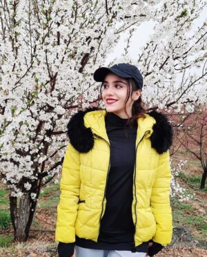 Zahra Kiani Instagram - .
Take time to do what makes your soul happy
بخشی از زمانت رو صرف انجام کارهایی کن که روحت را شاد می کنه