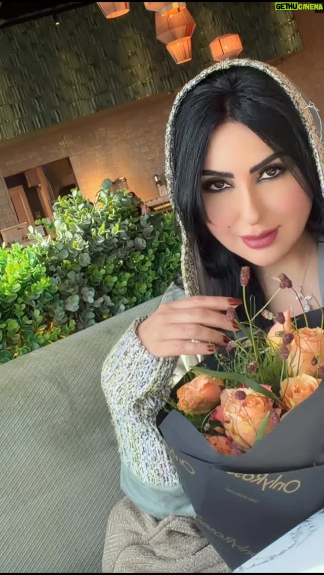 Zainab Al Askari - 3.7K Likes - مااقدر أغيب عن احبابي اللي مانسوني ♥️شكرا لمحبتكم وتقديركم الجميل وكلماتكم الأجمل #اكسبلور #سعاده #احباب #فرح #محب