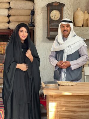 Zainab Ghazi Instagram - انتهيت من تصوير مسلسل غناوي شوق قصة ياعوض وقصة الا ياعبرتن 
ممتنه لجميع اللحضات الحلوة والقلوب النظيفة اللي اجتمعت معاها
ومحظوظة بالشغل للمره الثالثه مع الاستاذ احمد المقلة
والقادم اجمل بإذن الله♥️