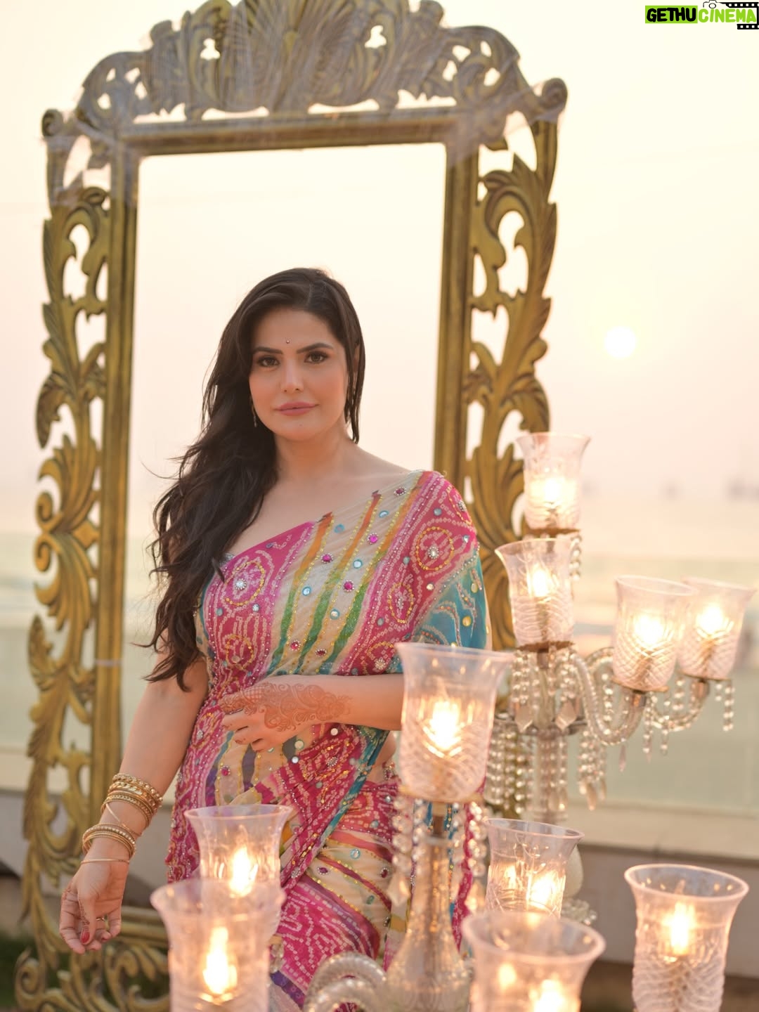 Zareen Khan - 736.3K Likes - كُنْ فَيَكُونُ
@mjayphotography_ 
#AllAboutPiSa #Wedding #ZareenKhan