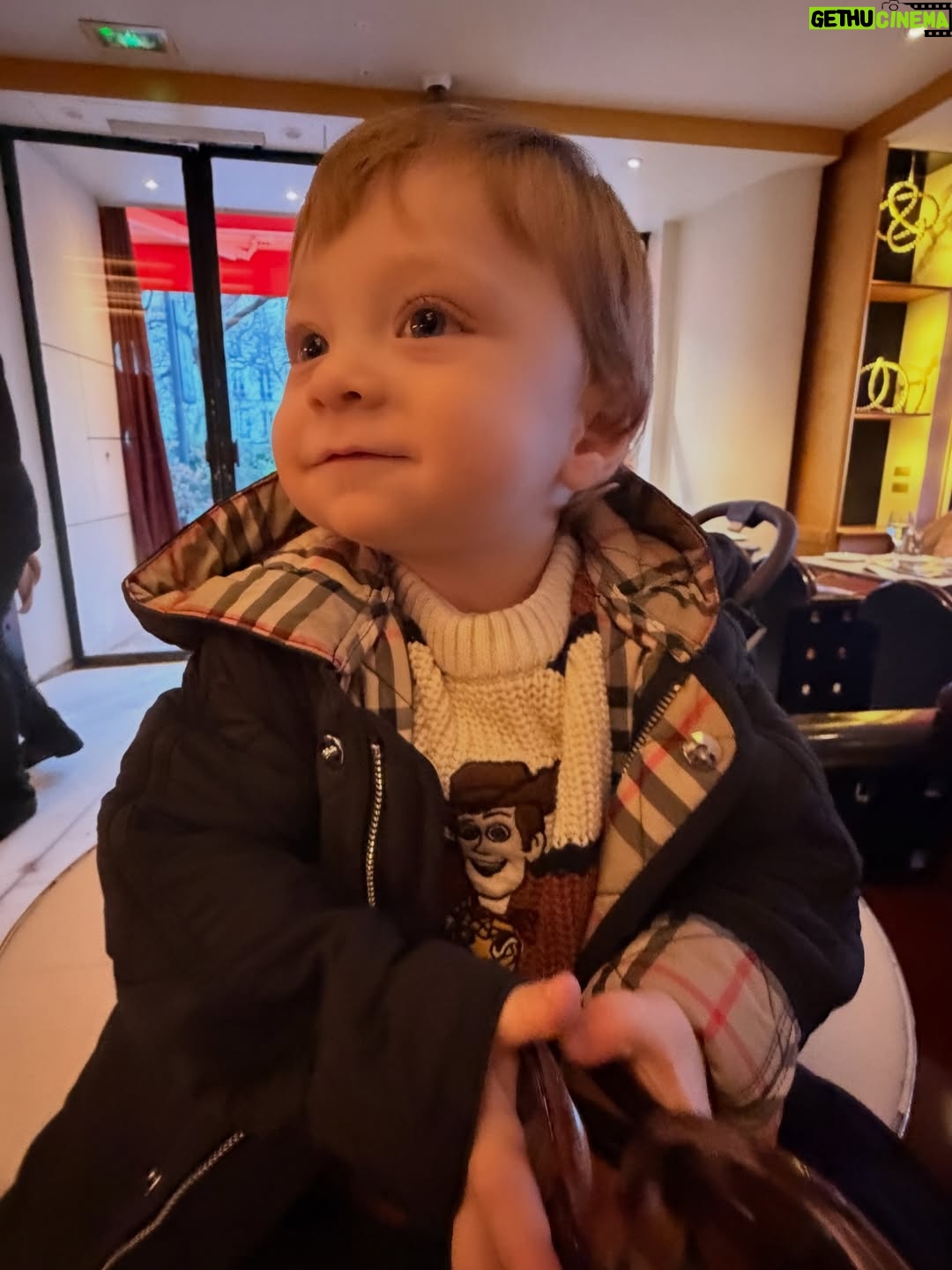 Zeynep Tuğçe Bayat - 27K Likes - Fashion Week but make it mommyyy 👶♥️🧿