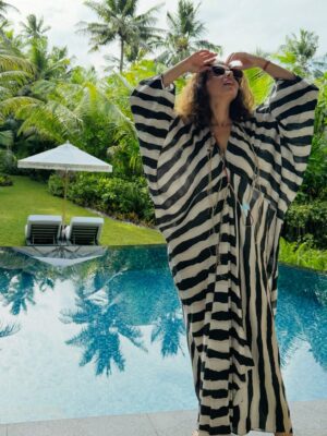 aiana jain Instagram - All you need is a good outfit and a holiday by the sea with your friends , life is beautiful♥️♥️
. Outfit : @nouria_official 
. Sunnies : @gucci 
. Neckpiece : @maisoneninde 
. 📍 @waldorfastoriaplatteisland 
.
.
.
.
.
.
.
.
.
. #aianaj #aianajsays #aianajloves #aianajinseychelles #aianajstyles 
.
.

.
.