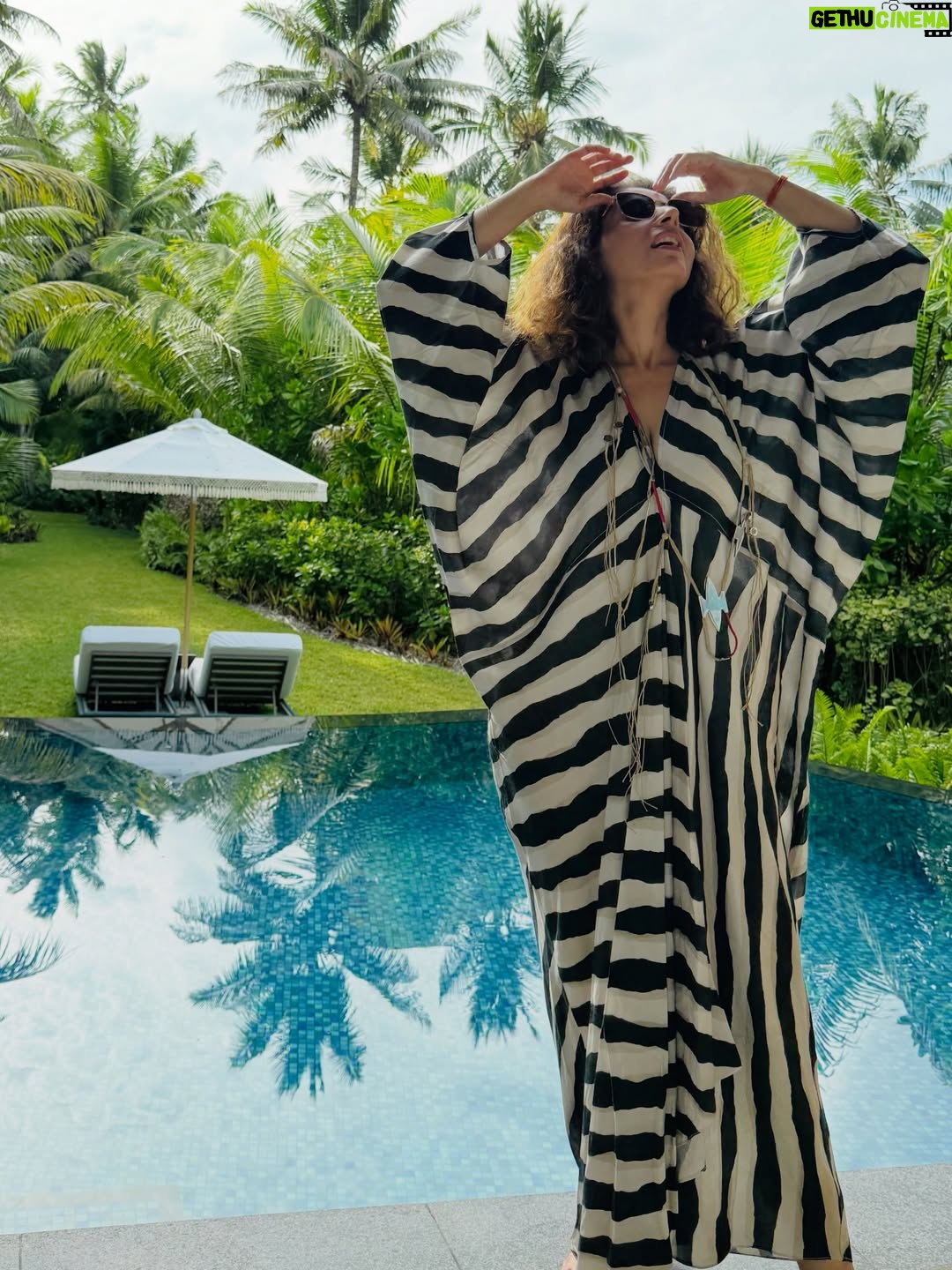 aiana jain - 6K Likes - All you need is a good outfit and a holiday by the sea with your friends , life is beautiful♥️♥️
. Outfit : @nouria_official 
. Sunnies : @gucci 
. Neckpiece : @maisoneninde 
. 📍 @waldorfastoriaplatteisland 
.
.
.
.
.
.
.
.
.
. #aianaj #aianajsays #aianajloves #aianajinseychelles #aianajstyles 
.
.

.
.