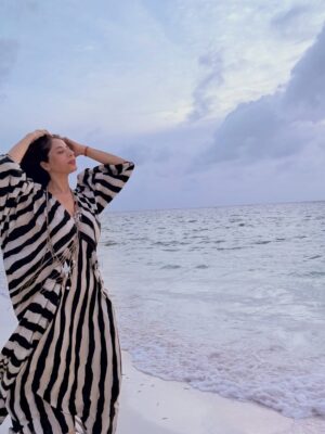 aiana jain Instagram - All you need is a good outfit and a holiday by the sea with your friends , life is beautiful♥️♥️
. Outfit : @nouria_official 
. Sunnies : @gucci 
. Neckpiece : @maisoneninde 
. 📍 @waldorfastoriaplatteisland 
.
.
.
.
.
.
.
.
.
. #aianaj #aianajsays #aianajloves #aianajinseychelles #aianajstyles 
.
.

.
.