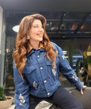 Şebnem Bozoklu Instagram - Fiko sette 💎 Rüya Gibi bu akşam 20.00 de @showtv de @ruyagibidizi @tmcfilm 🤍🤍🤍