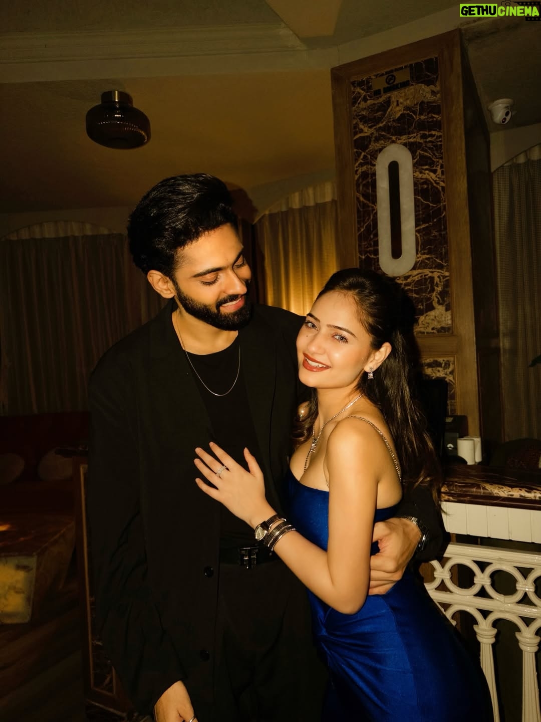 himanshi sharma - 78K Likes - You can say that I’m a fool and I don’t know very much but I think they call this love🫠🫶🏻
