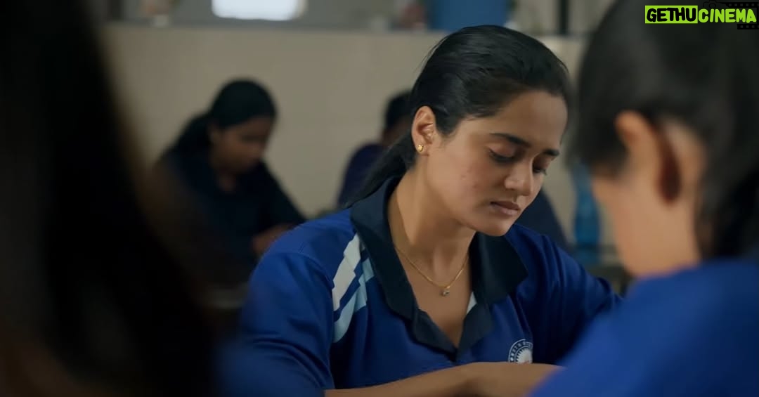 kavya amira - 1.1K Likes - The most irritating character in LBW 🤪🔥excited wats gonna happen? Just watch out the series new episodes on feed  #jiohotstartamil #jiohotstar