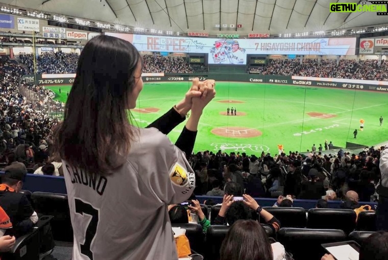 milet - 55.3K Likes - 夢が叶いました😭
言葉にできないくらい嬉しいです。
(実際言葉が出てこずアワワワ状態でした)
一生の、宝物の思い出です。
長野選手とお会いできてお話しできたこと、いまだに信じられないです。

長野選手、ありがとうございました！
そして本当にお疲れ様でした！
いままで長野選手の戦う姿を観て、
数えきれないくらい感動して勇気をもらってきました。

今までもこれからもずっと私のヒーローです。
大好きです。