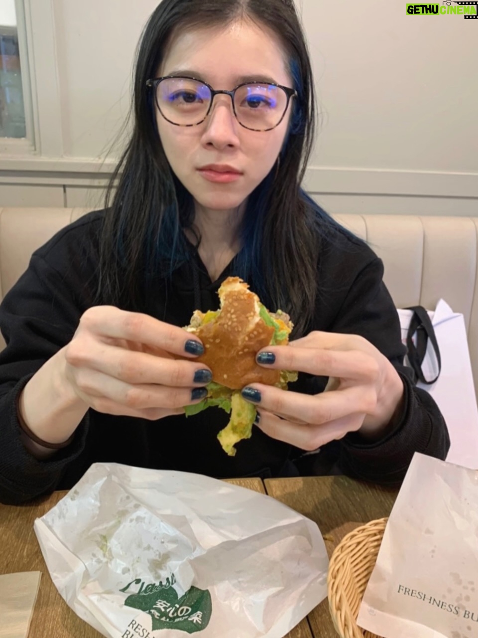 milet - 57.6K Likes - デビュー7周年を迎えました🐥
あなたがそこにいてくれることが、私が歌ういちばんの理由です。
どんなときもそばで支えてくれてありがとう。
愛してます。