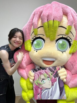 milet Instagram - デビュー7周年を迎えました🐥
あなたがそこにいてくれることが、私が歌ういちばんの理由です。
どんなときもそばで支えてくれてありがとう。
愛してます。