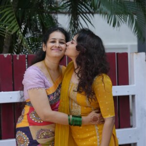srimathi chimu Instagram - Do I look like my mom?😋❤️✨️

Clicked by @sugumar_ikk 🫶