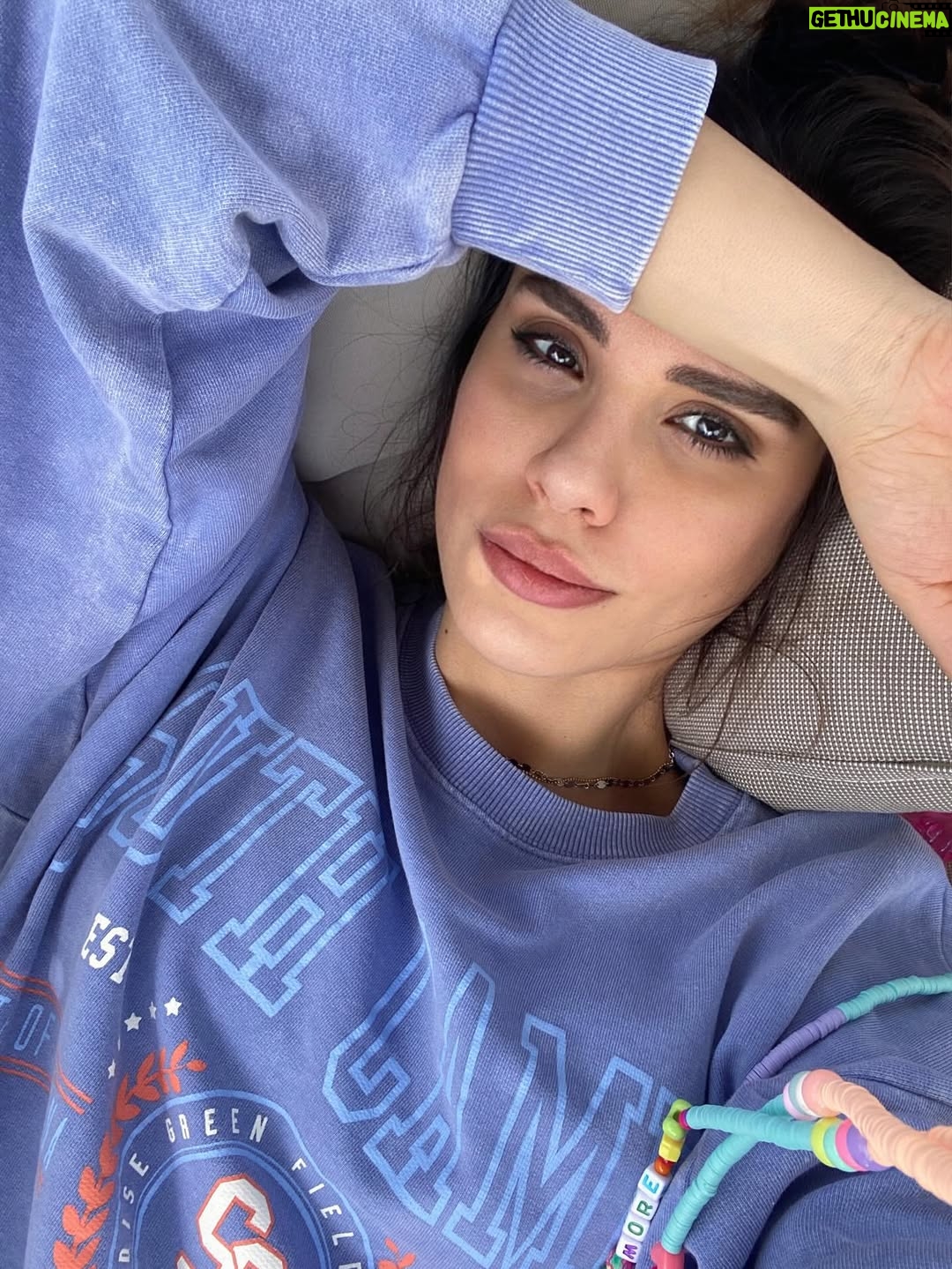 Şükran Ovalı - 26.7K Likes - Mikser:) 🩵