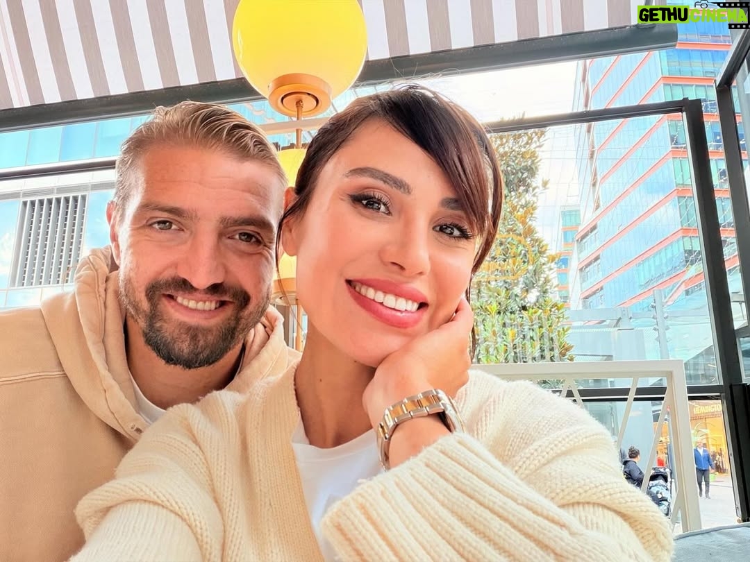 Şükran Ovalı - 38.6K Likes - 🤍🧿